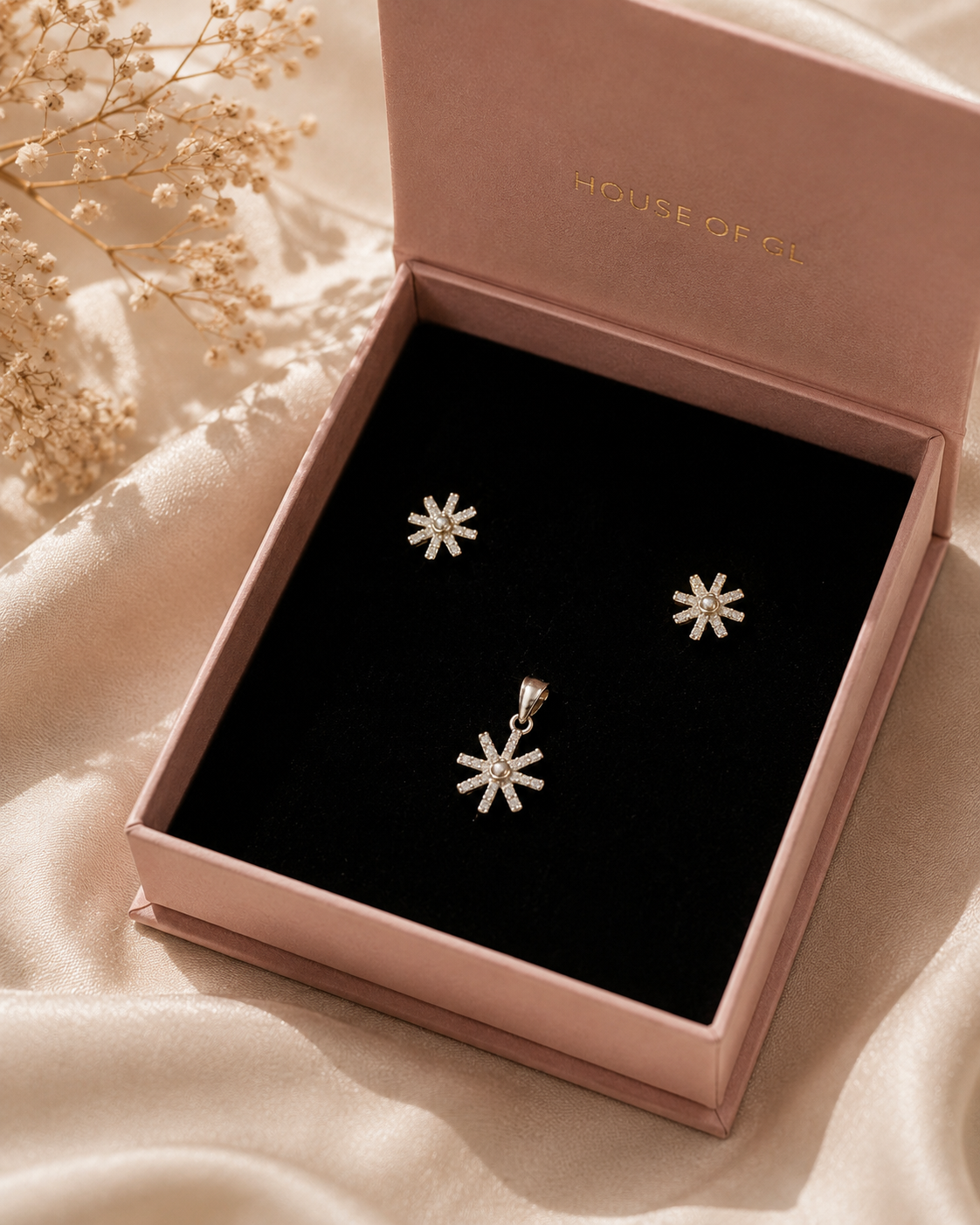 Tara – 925 Sterling Silver Sunburst Pendant & Stud Earring Set with Semi-Precious Stones